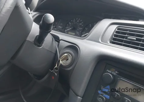 2001 Toyota Camry Ce/Le/Xle from USA, damaged, VIN 4T1BG22KX14788029